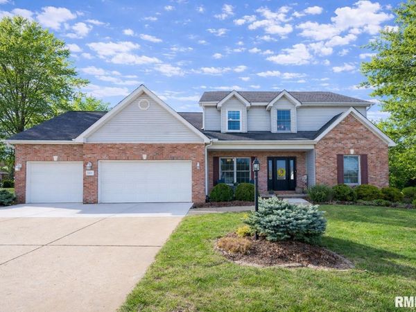 2104 W BROADLAND Drive, Dunlap, IL 61525