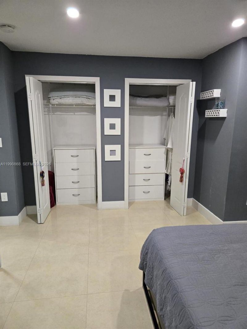 12610 NW 11th Ter , Miami, FL 33182 Photo