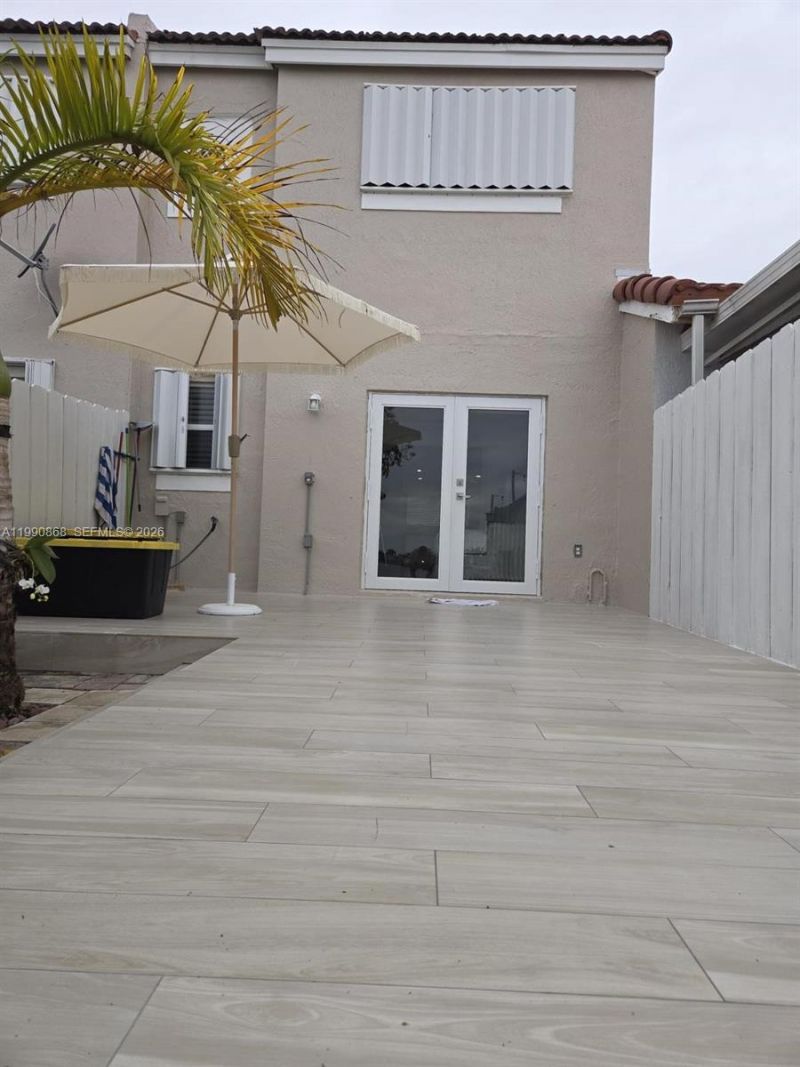 12610 NW 11th Ter , Miami, FL 33182 Photo