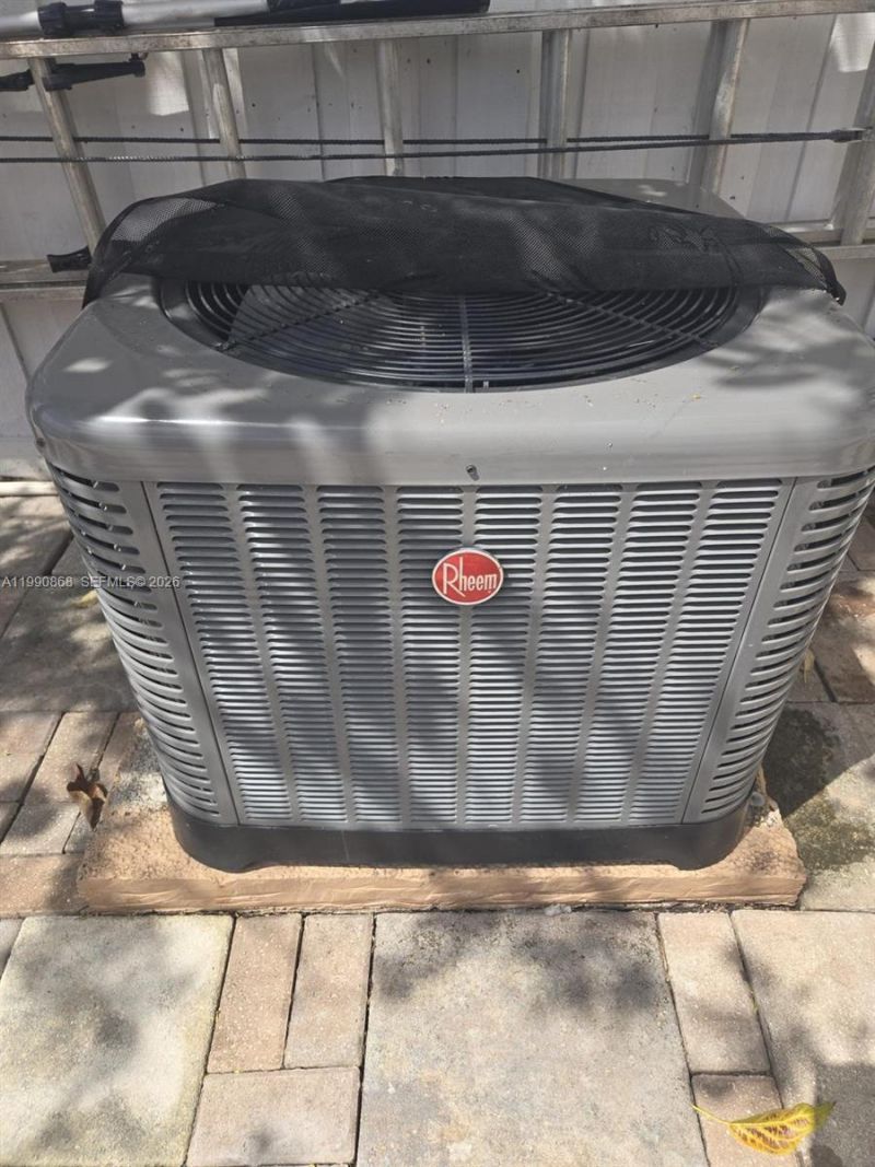 12610 NW 11th Ter , Miami, FL 33182 Photo