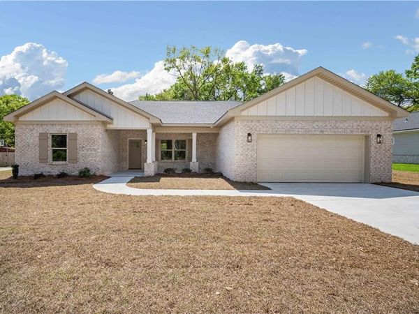 7069 Country Oaks Drive, Irvington, AL 36544