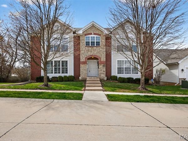 12121 McKelvey Place, Unit 101, Bridgeton, MO 63044