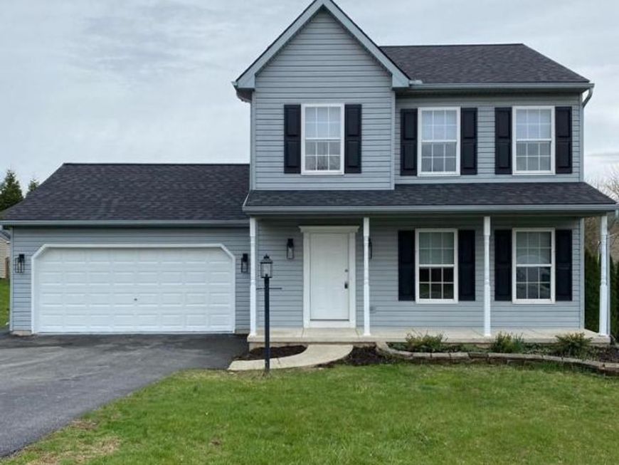 55 Burberry Lane, Mount Wolf, PA 17347 Main Photo