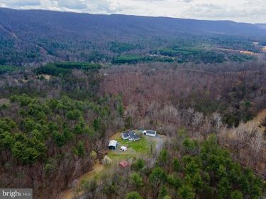 1605 PADDYS RUN ROAD, STAR TANNERY, VA 22654