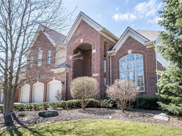 24527 Perceval Lane, Novi, MI 48375