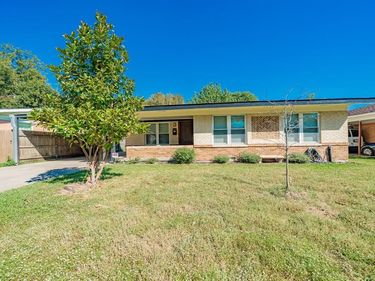 1802 Las Cruces Lane, Dallas, TX 75217