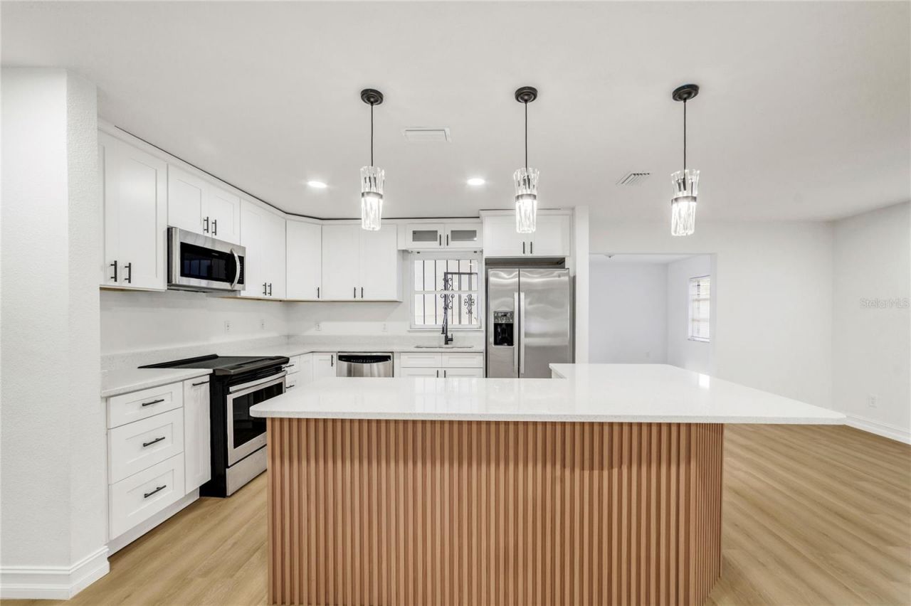 545 N Terrace Drive , Brandon, FL 33510 Photo