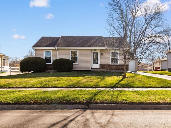 601 12th Avenue NW, Altoona, IA 50009