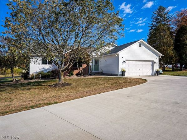 546 E Mohawk Drive , Malvern, OH 44644