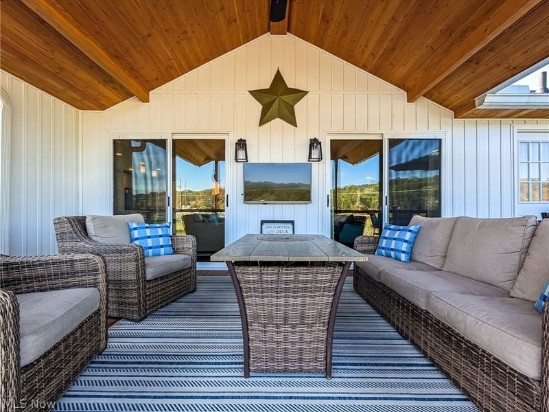 546 E Mohawk Drive, Malvern, OH 44644 Photo 35