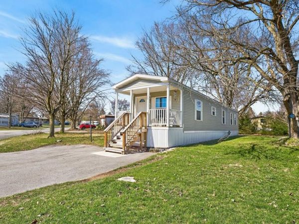 15 Glenview Drive , Clifton Springs, NY 14432