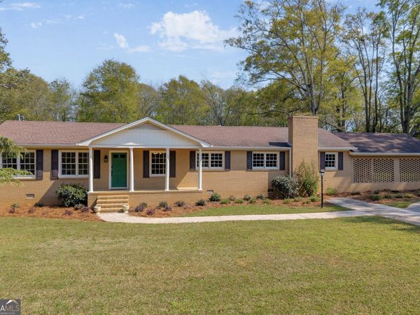 100 S Broad Street, Bowman, GA 30624