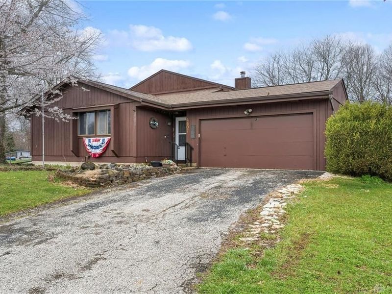 4607 Willow Mist Drive, Dayton, OH 45424 Photo 3