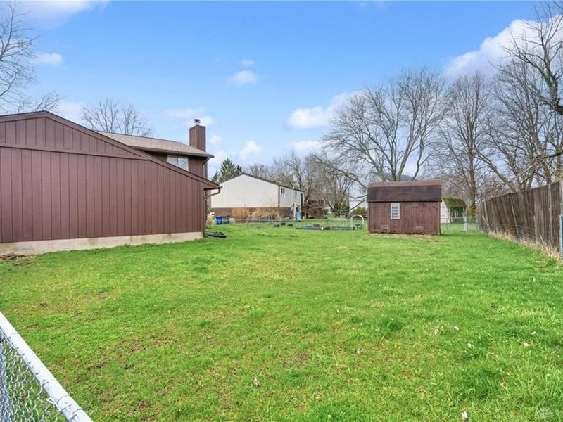 4607 Willow Mist Drive, Dayton, OH 45424 Photo 4