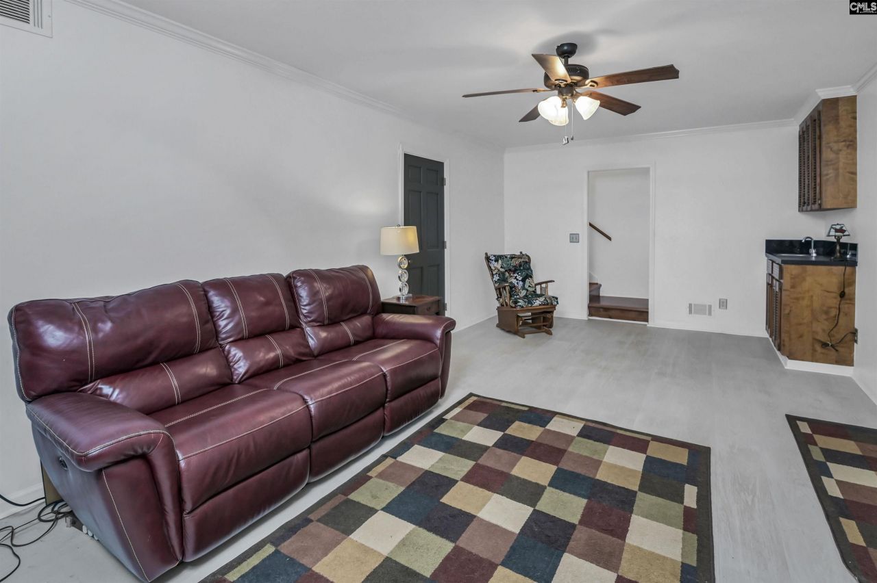 230 Bishopgate Road  Photo 14