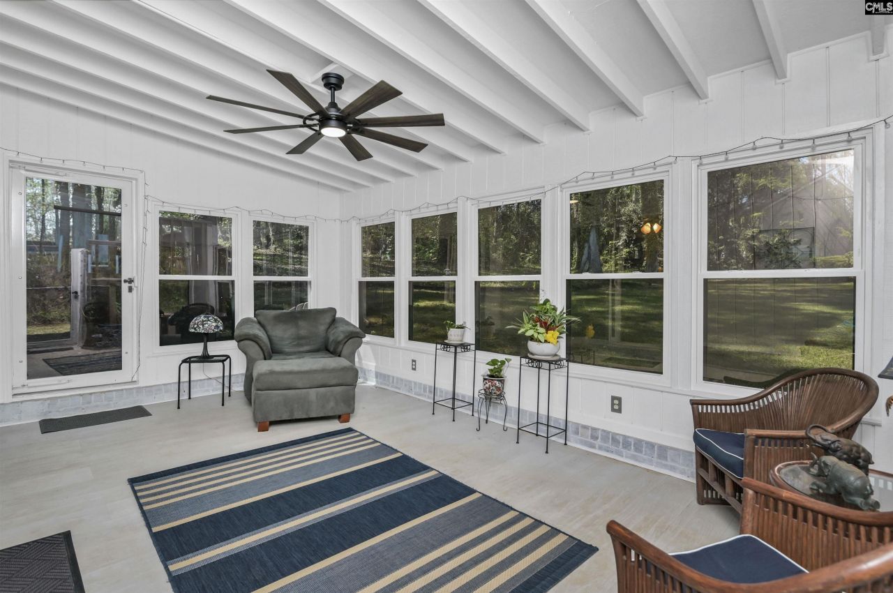 230 Bishopgate Road  Photo 16