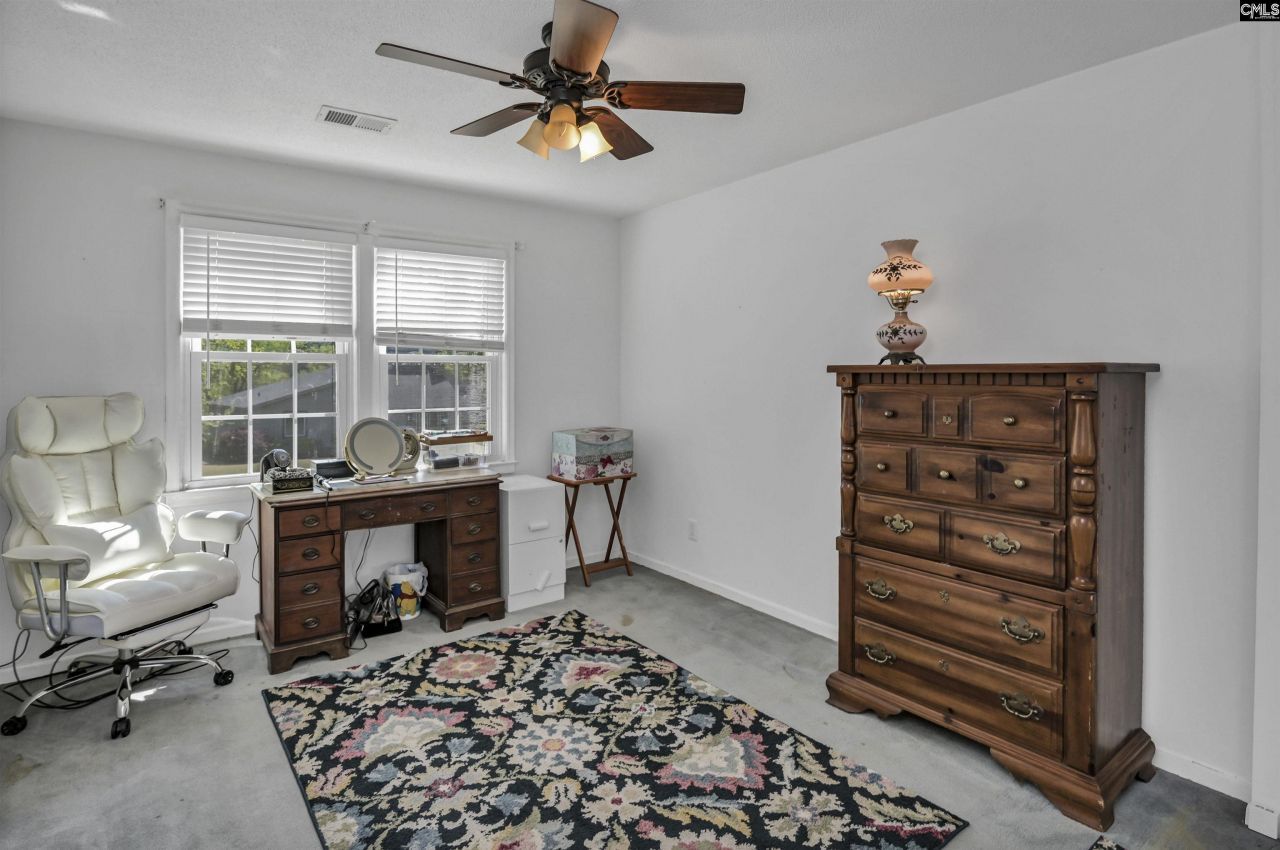 230 Bishopgate Road  Photo 18