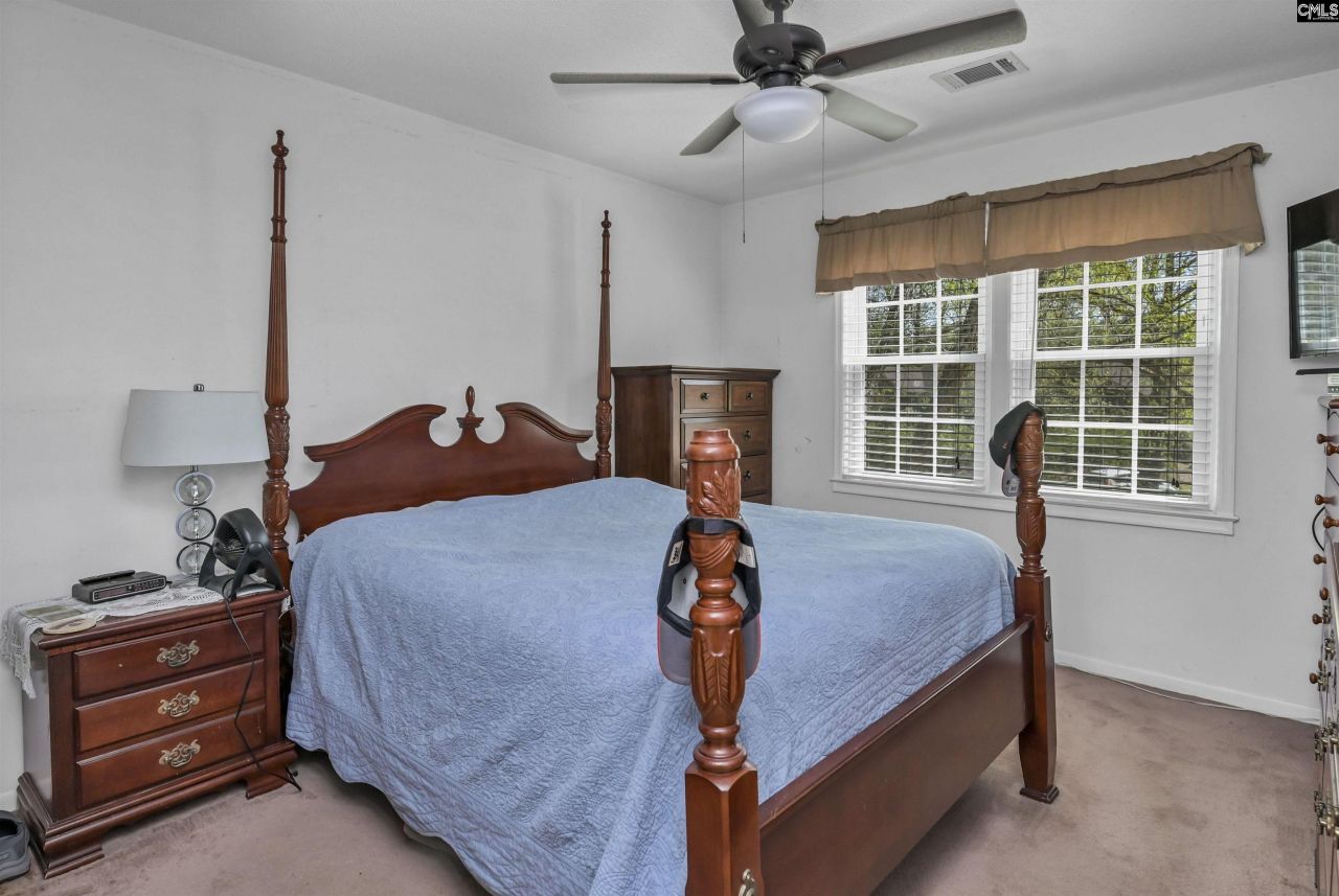 230 Bishopgate Road  Photo 21