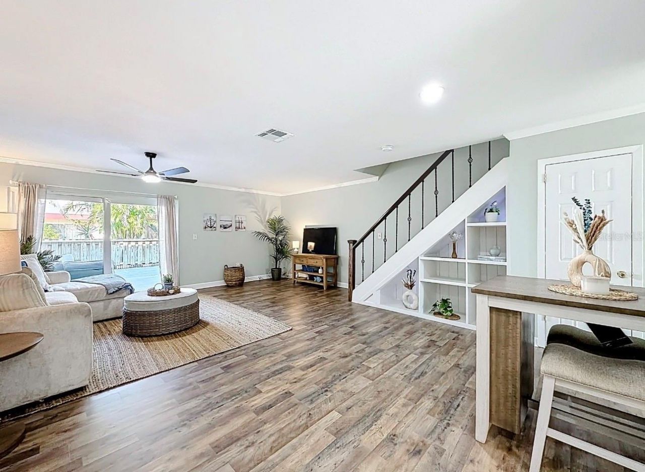 1655 58th Terrace S, Unit 3, Saint Petersburg, FL 33712 Photo