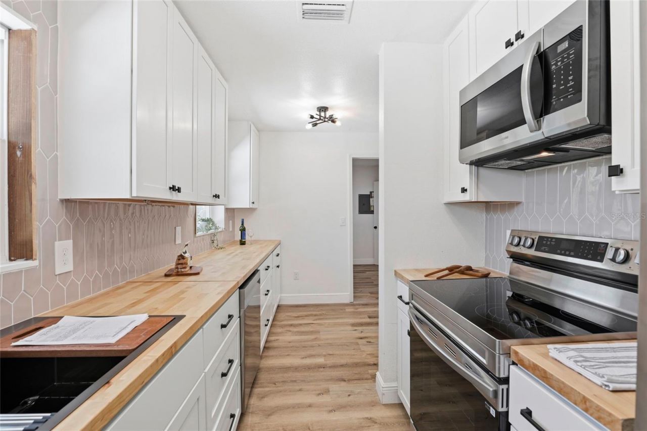 980 SW 105th Street, Trenton, FL 32693 Photo