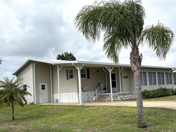 6165 98th Road, Sebastian, FL 32958