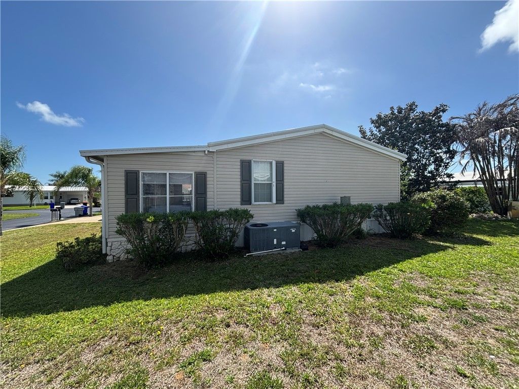 6165 98th Road, Sebastian, FL 32958 Photo