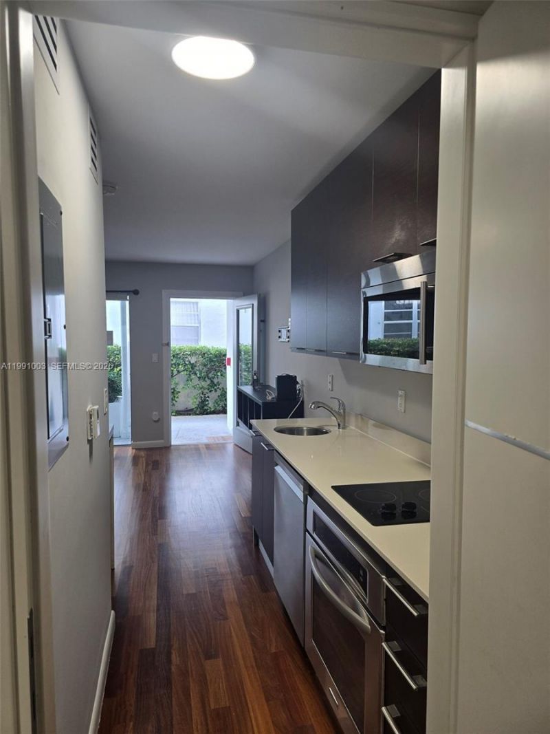 1550 Pennsylvania Ave , Unit 113, Miami Beach, FL 33139 Photo