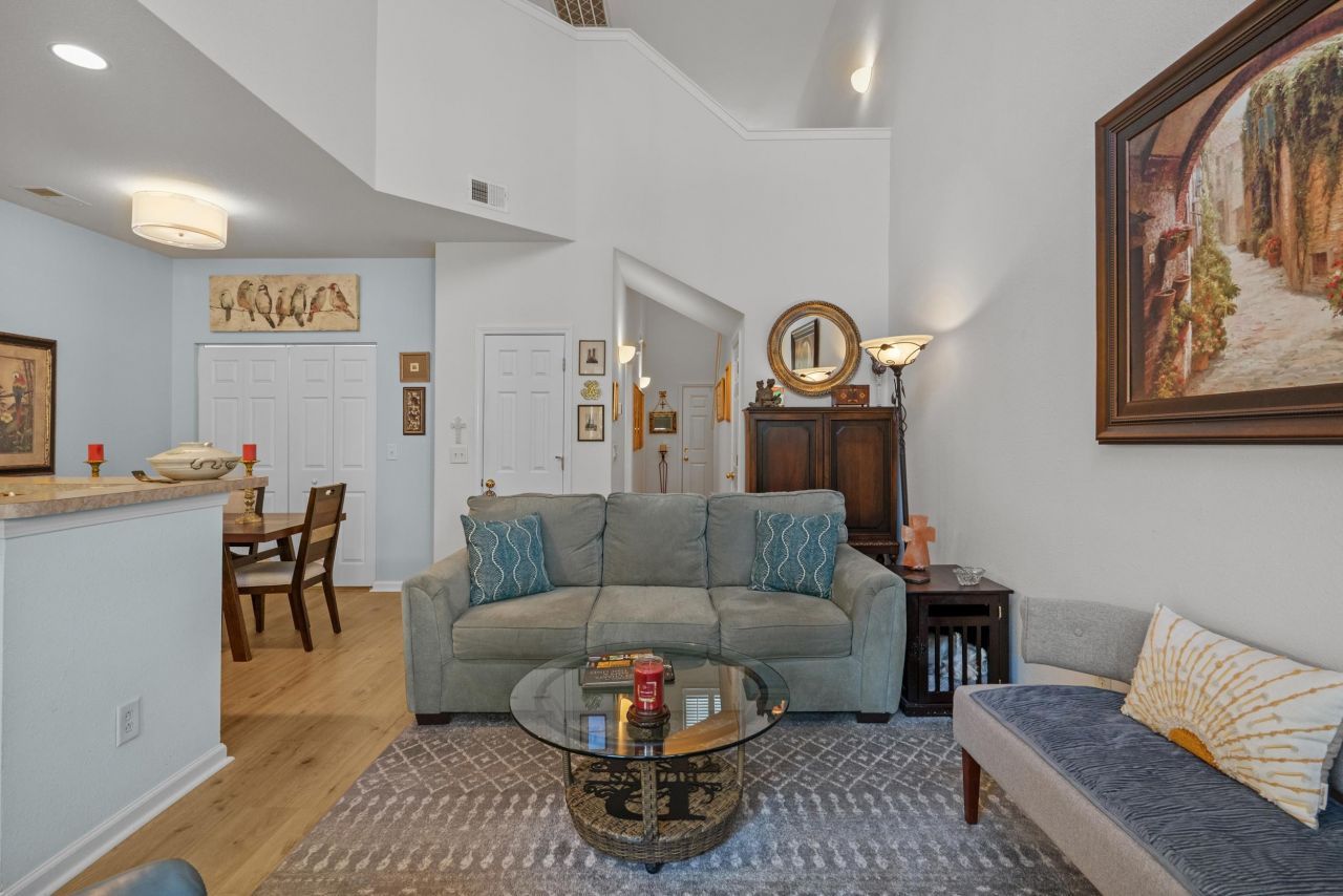 147 Chenoa Dr. Photo 18