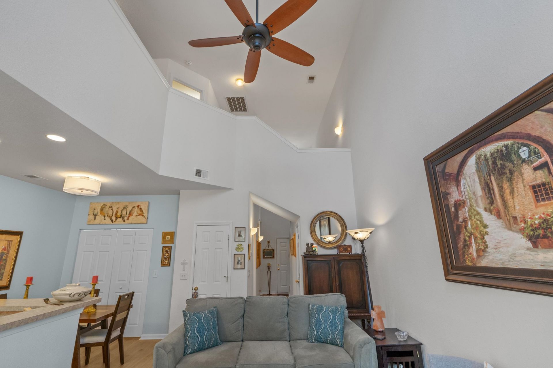 147 Chenoa Dr. Photo 20