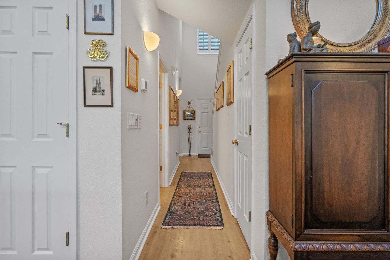 147 Chenoa Dr. Photo 8