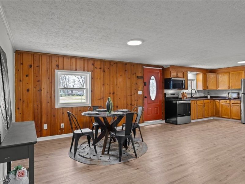 4321 30th Street NE, Canton, OH 44705 Photo 11