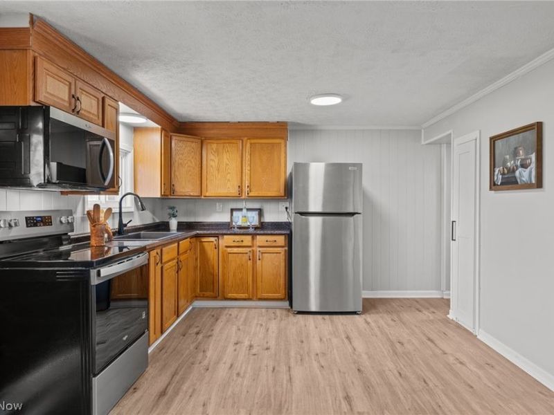 4321 30th Street NE, Canton, OH 44705 Photo 22