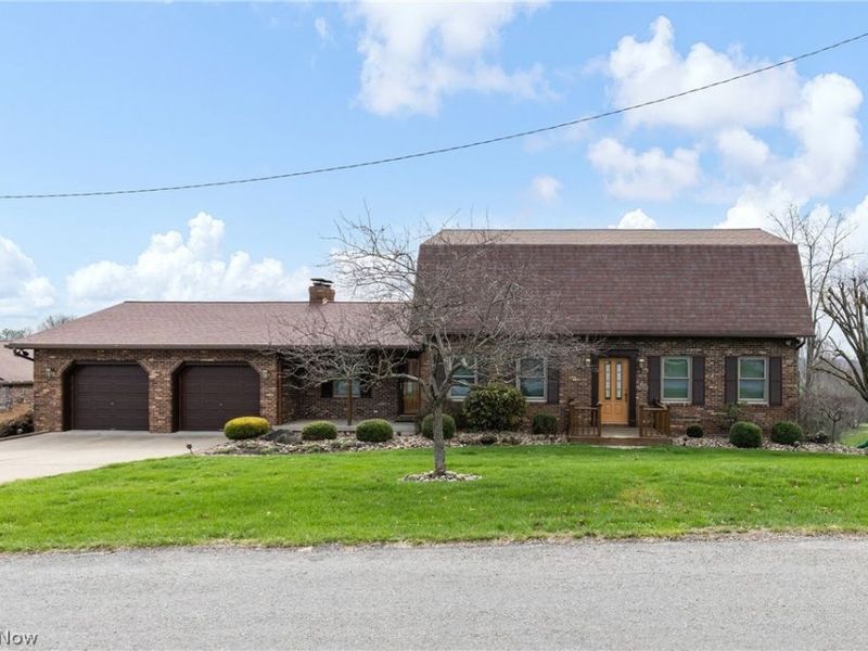 117 Cooper Drive, Saint Clairsville, OH 43950 Photo 2