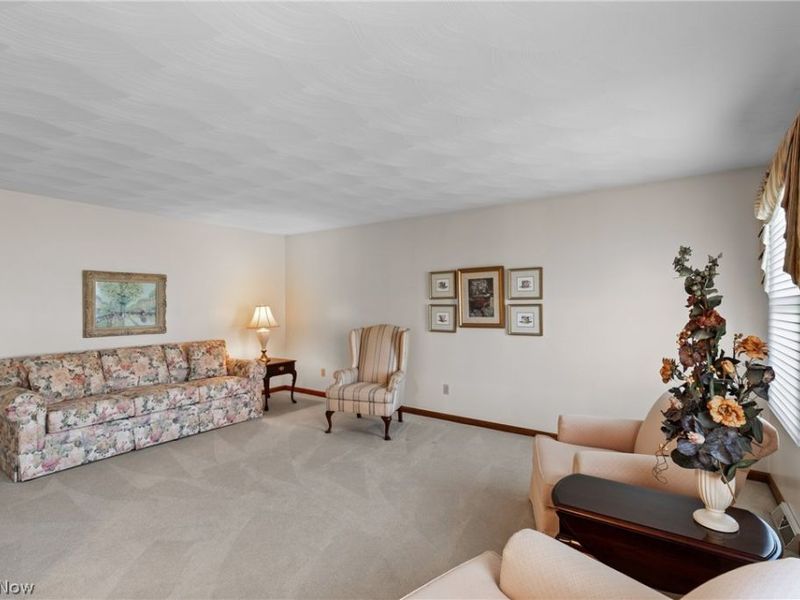 117 Cooper Drive, Saint Clairsville, OH 43950 Photo 5