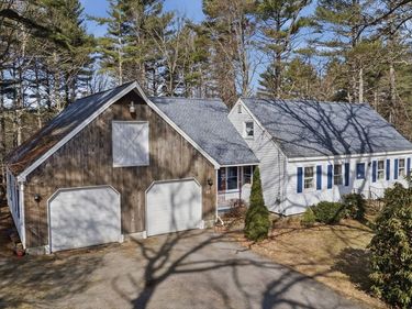 22 Number 10 Schoolhouse Rd, Charlton, MA 01507