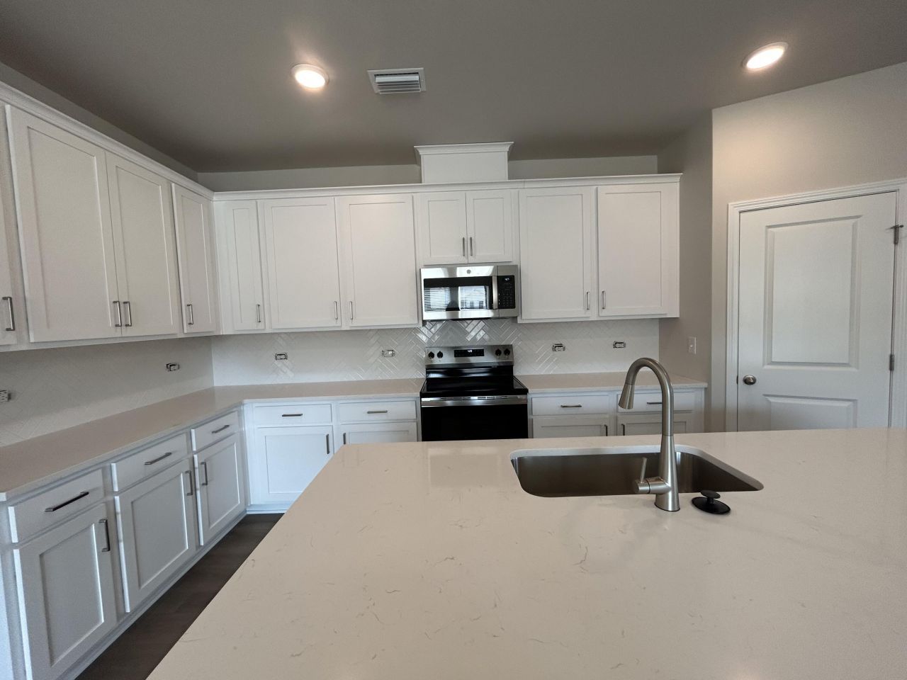 3060 Macaron Court Photo 4