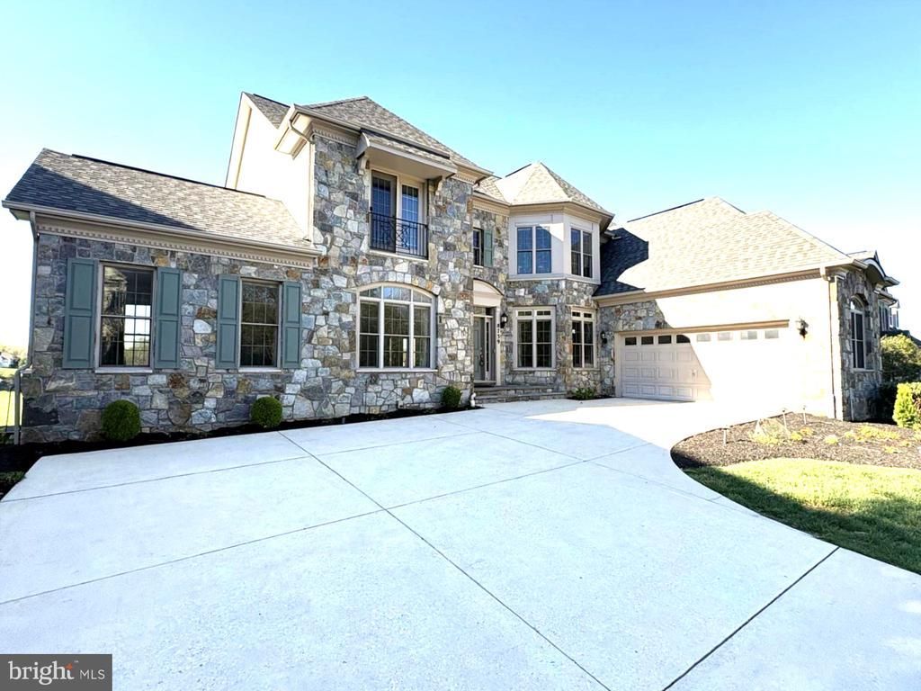 8739 Weathered Stone Way, Laurel, MD 20723 Main Photo