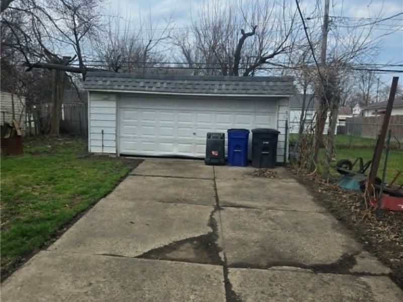 12408 Matherson Avenue, Cleveland, OH 44135 Photo 10