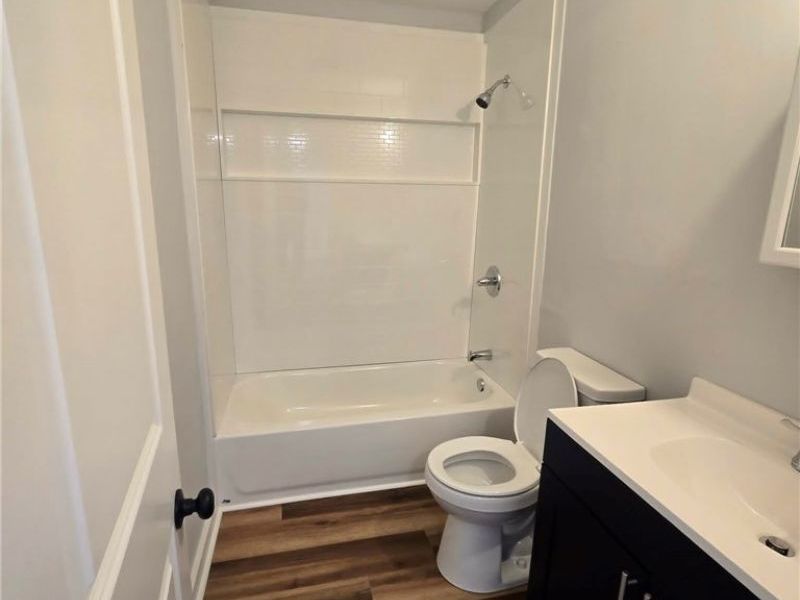 12408 Matherson Avenue, Cleveland, OH 44135 Photo 11