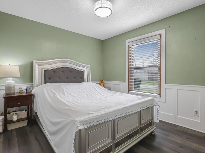 384 Sandburr Drive , Columbus, OH 43230 Photo 19