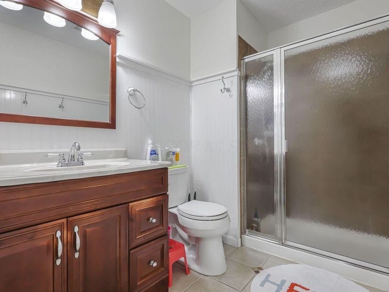 384 Sandburr Drive , Columbus, OH 43230 Photo 29