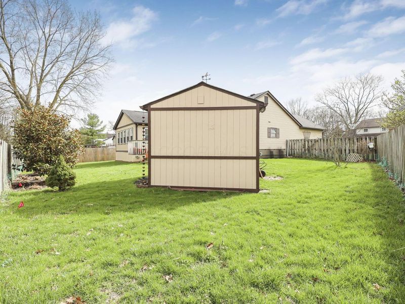 384 Sandburr Drive , Columbus, OH 43230 Photo 51