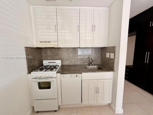 2445 Lake Pancoast Dr, Unit 7, Miami Beach, FL 33140 Photo