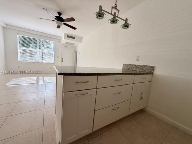 2445 Lake Pancoast Dr, Unit 7, Miami Beach, FL 33140 Photo