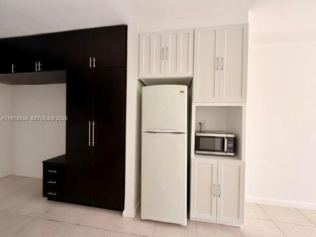 2445 Lake Pancoast Dr, Unit 7, Miami Beach, FL 33140 Photo