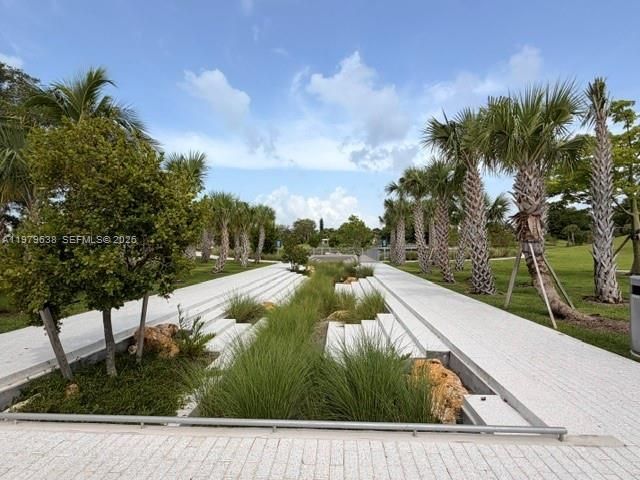 2445 Lake Pancoast Dr, Unit 7, Miami Beach, FL 33140 Photo