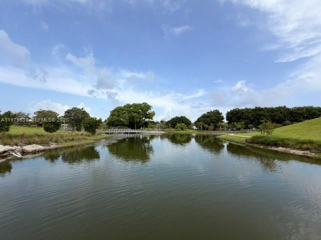 2445 Lake Pancoast Dr, Unit 7, Miami Beach, FL 33140 Photo