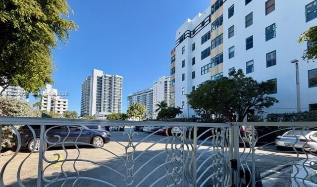 2445 Lake Pancoast Dr, Unit 7, Miami Beach, FL 33140 Photo
