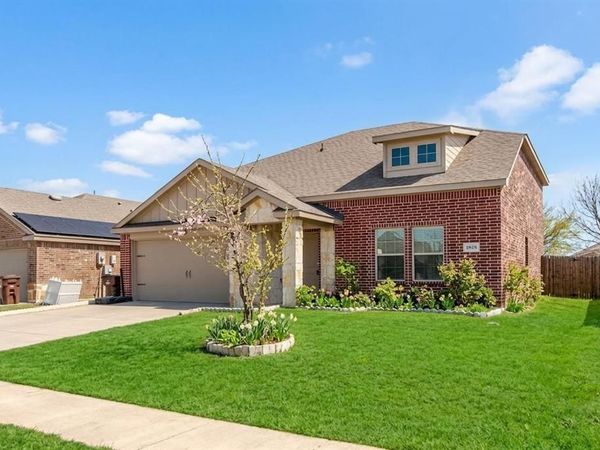 1815 Crimson Avenue, Farmersville, TX 75442