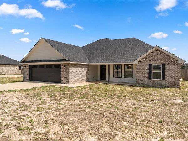 371 County Road 2462 , Mineola, TX 75773
